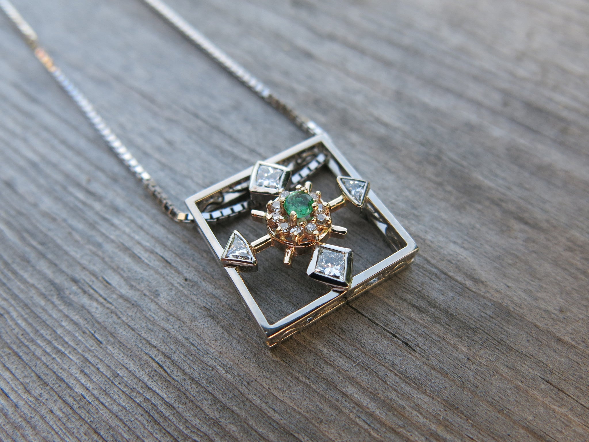 robyn compass necklace