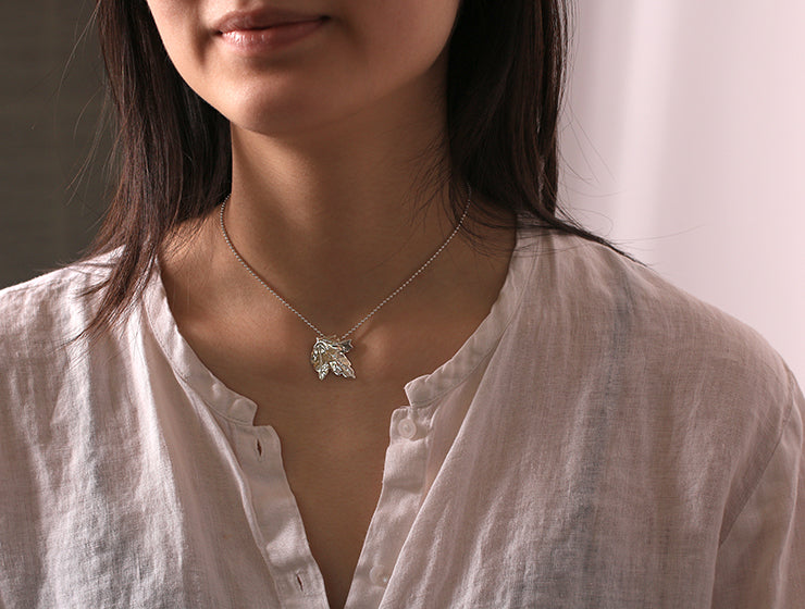 Maple on sale leaf necklace