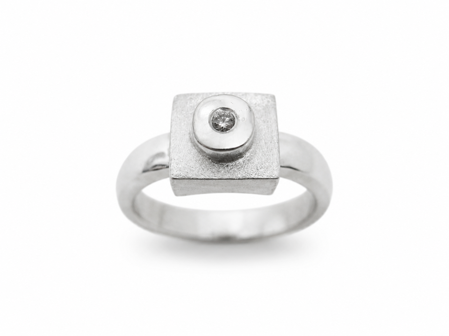 Solo Brick Diamond Ring