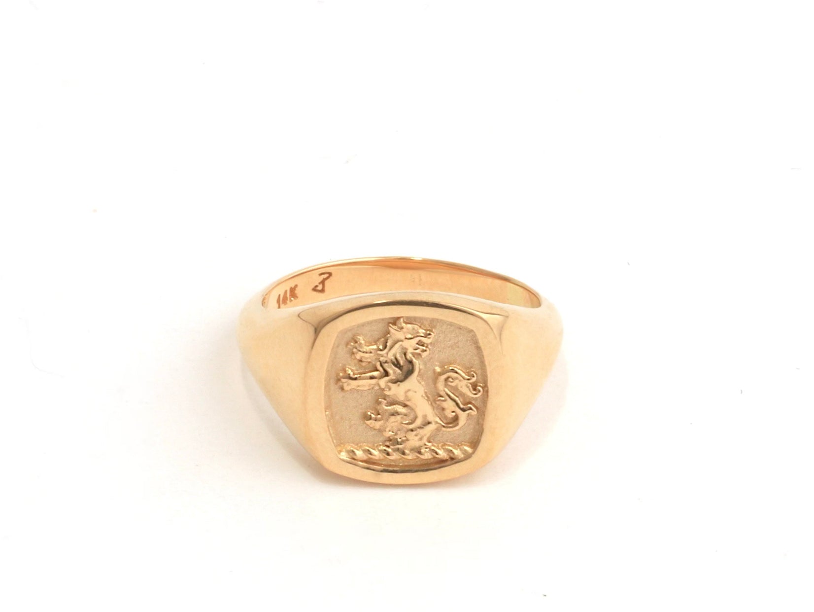 Rhea Lion crest family ring